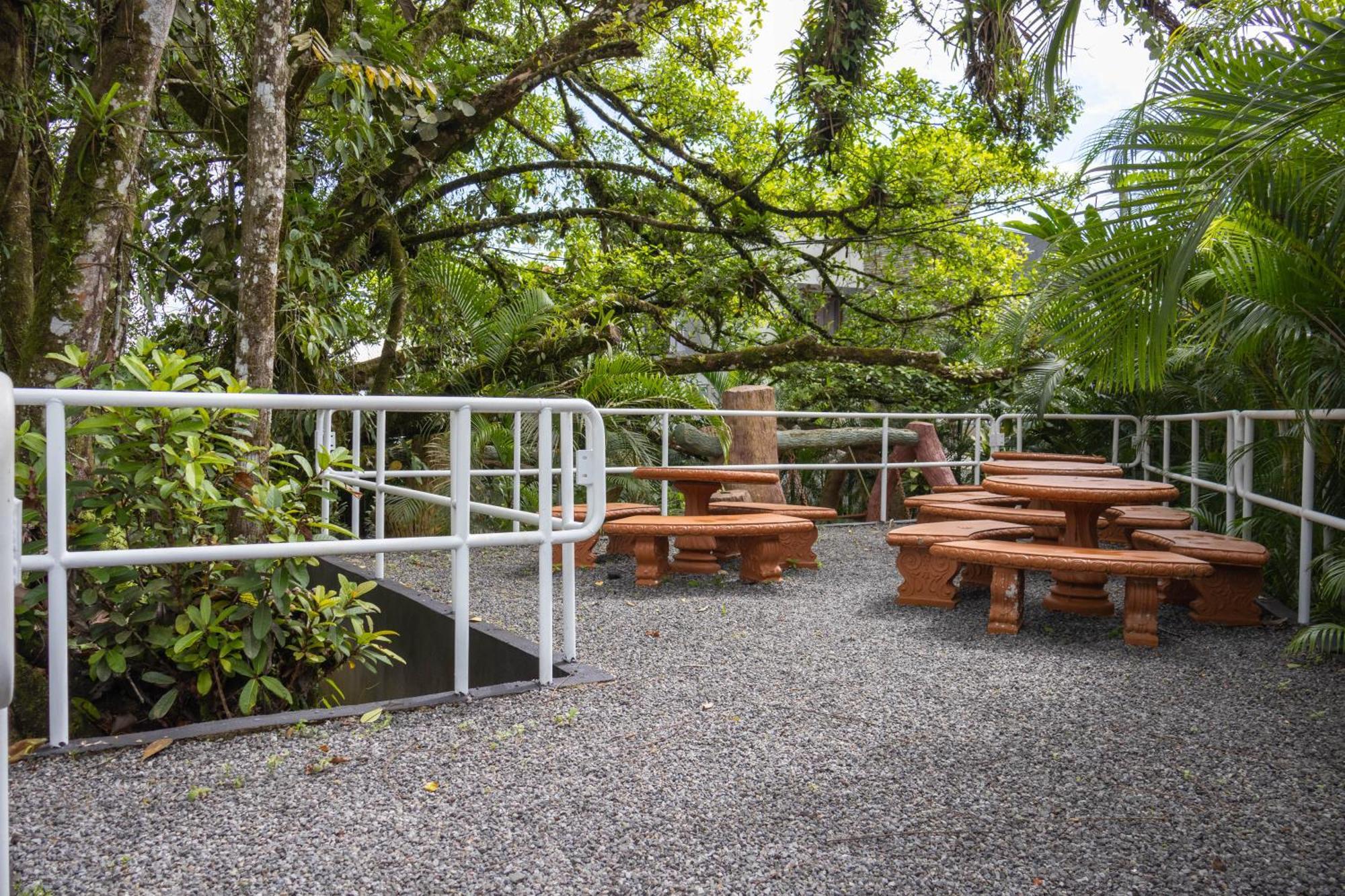 Hotel Relax Termalitas - Thermal Water La Fortuna Exterior photo