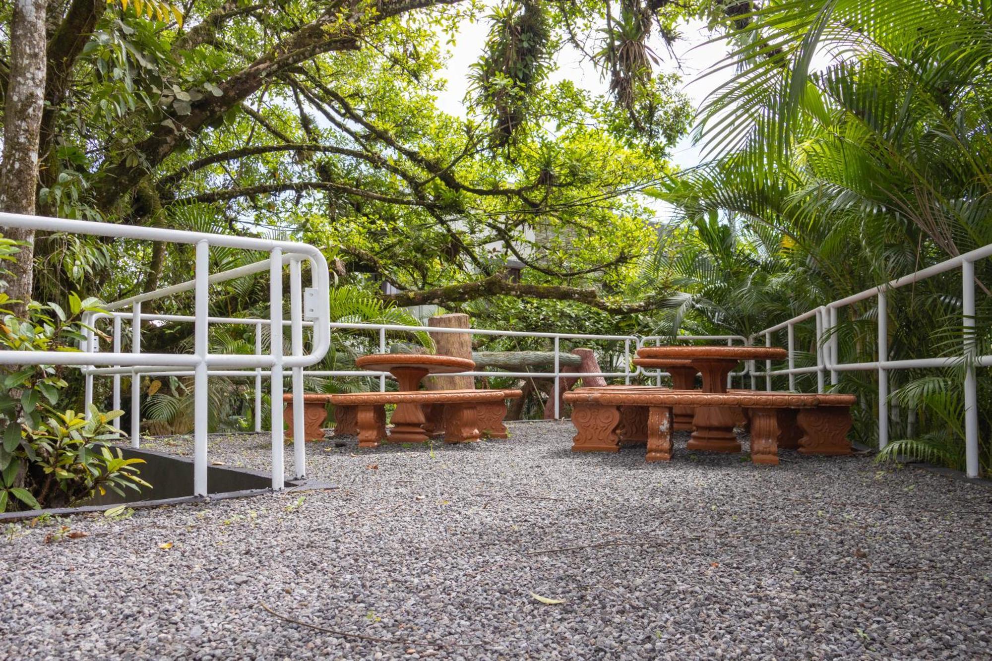Hotel Relax Termalitas - Thermal Water La Fortuna Exterior photo