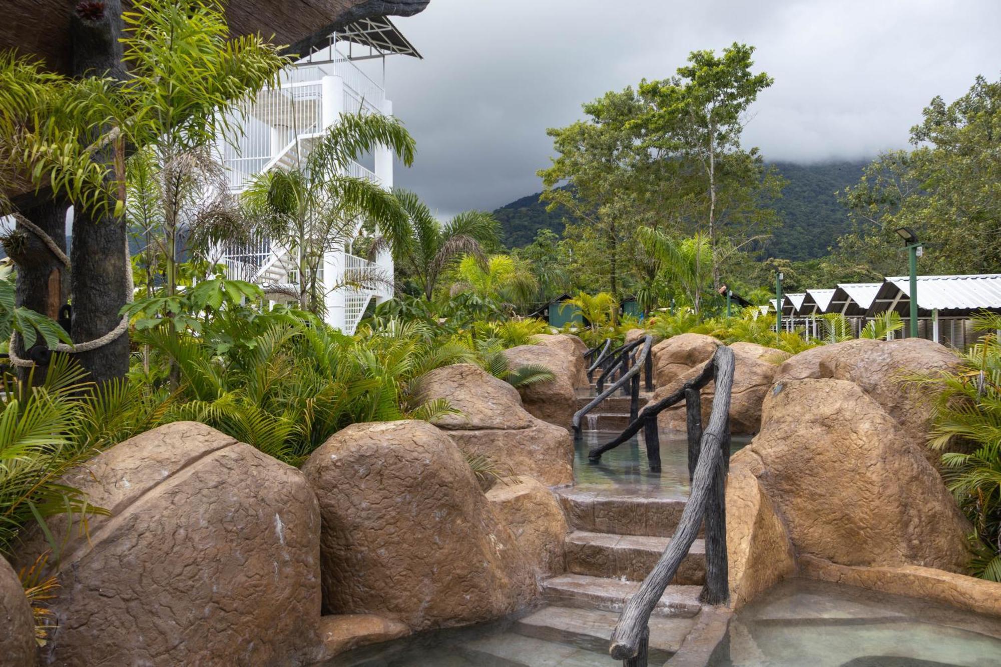 Hotel Relax Termalitas - Thermal Water La Fortuna Exterior photo